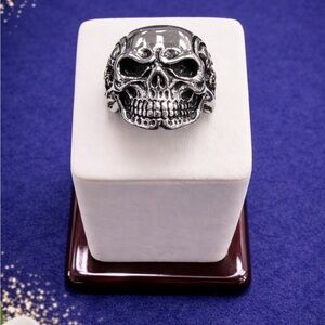 Men’s Stainless Steel Skull Ring